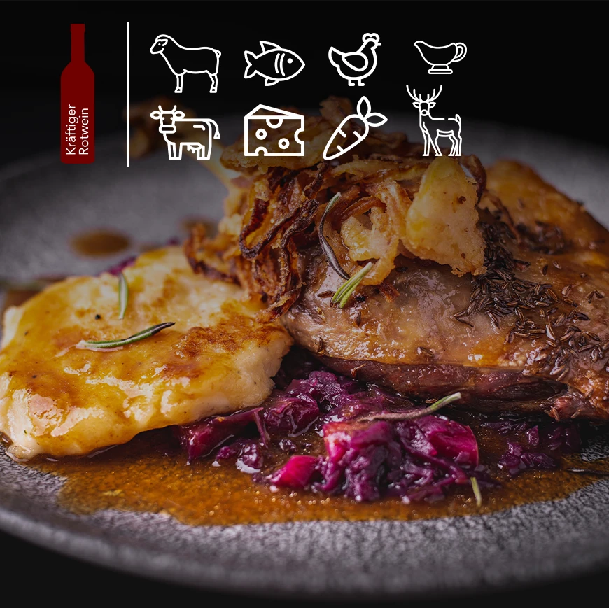 Gänsebraten mit Rotkohl und Kartoffelstampf a Gänsebraten mit Rotkohl und Kartoffelstampf a